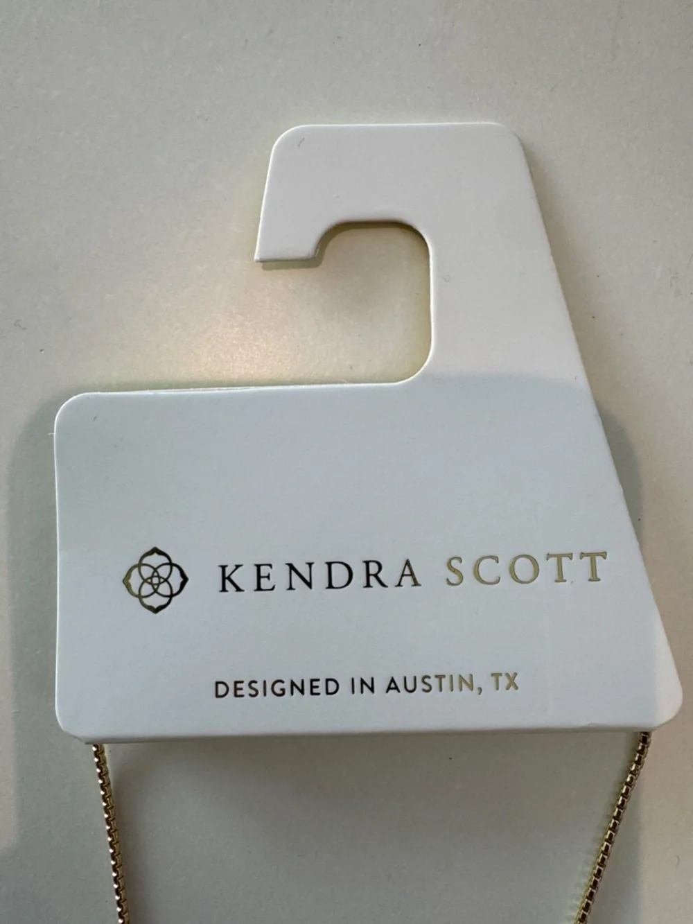 Kendra Scott pendant necklace 14k Gold over Brass - Picture 5 of 6
